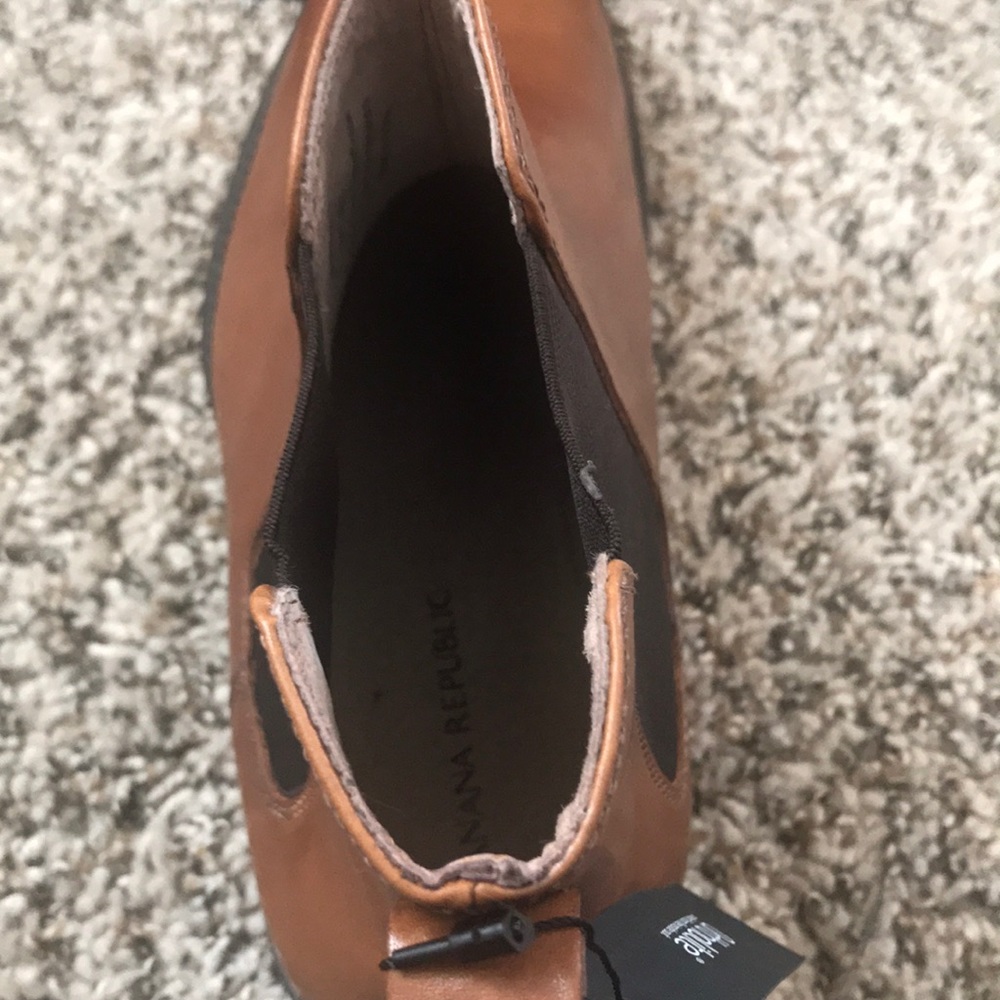 Banana Republic Chelsea boots - Picture 3 of 4